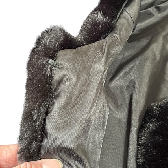 NWOT Apparis Color Block Faux Fur Cropped Coat Size Large - Picture 5 of 9